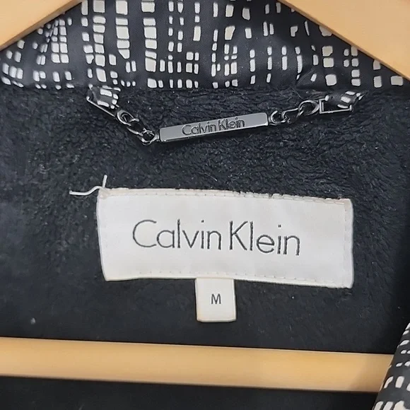 Calvin Klein Down Jacket Size M. - Picture 7 of 13